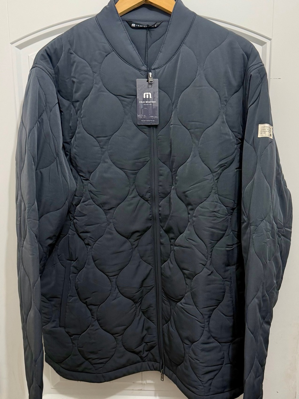 Travis Mathew Come What May Quilted Bomber Jacket Men's XL Ebony NWT $180 MSRP
